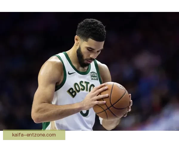 塔图姆复出首秀豪取三双领凯尔特人本赛季战绩十胜两负 塔图姆复出首秀豪取三双领凯尔特人本赛季战绩十胜两负