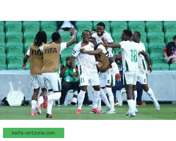 国足开场9分钟连丢两球 0比2不敌喀麦隆遗憾落败